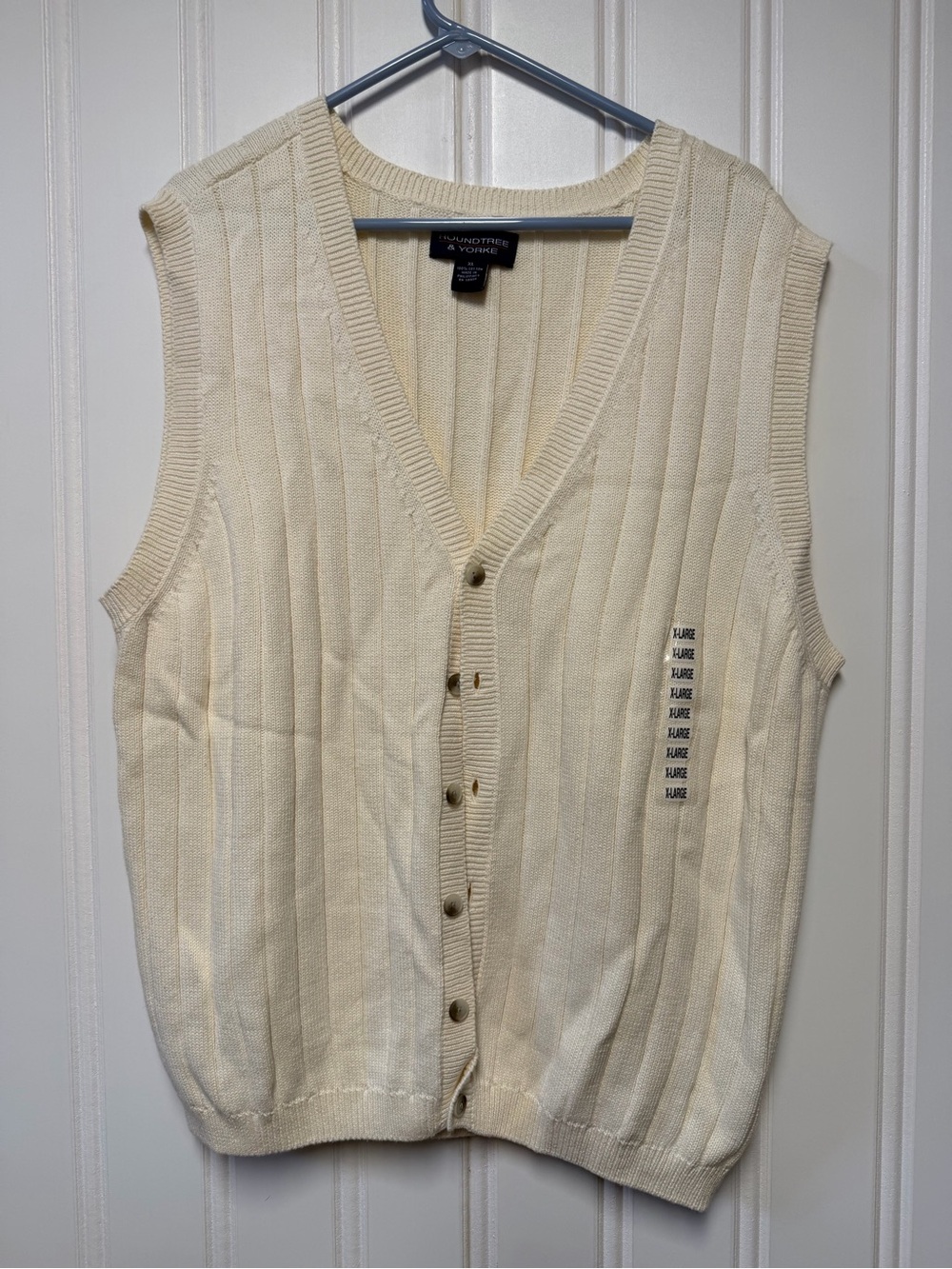 NWT Roundtree & Yorke Classic Ribbed Button-Front Sweater Vest Men’s XL